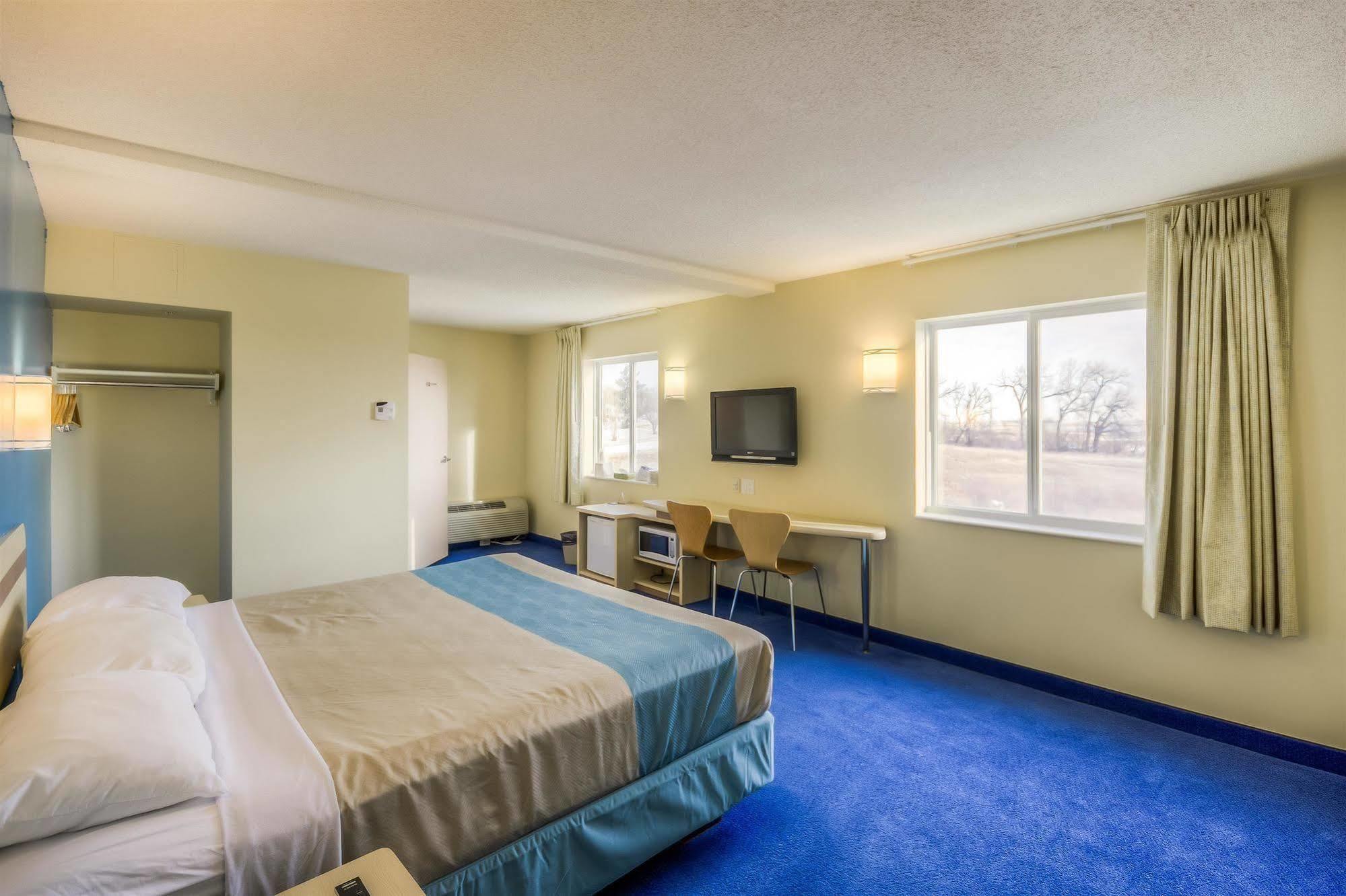 Motel 6-Estevan, Sk Bagian luar foto